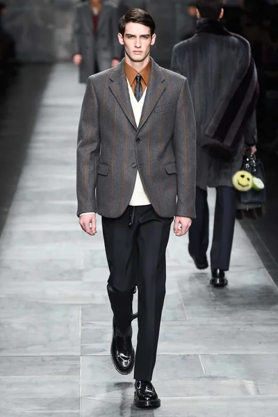 Look 41